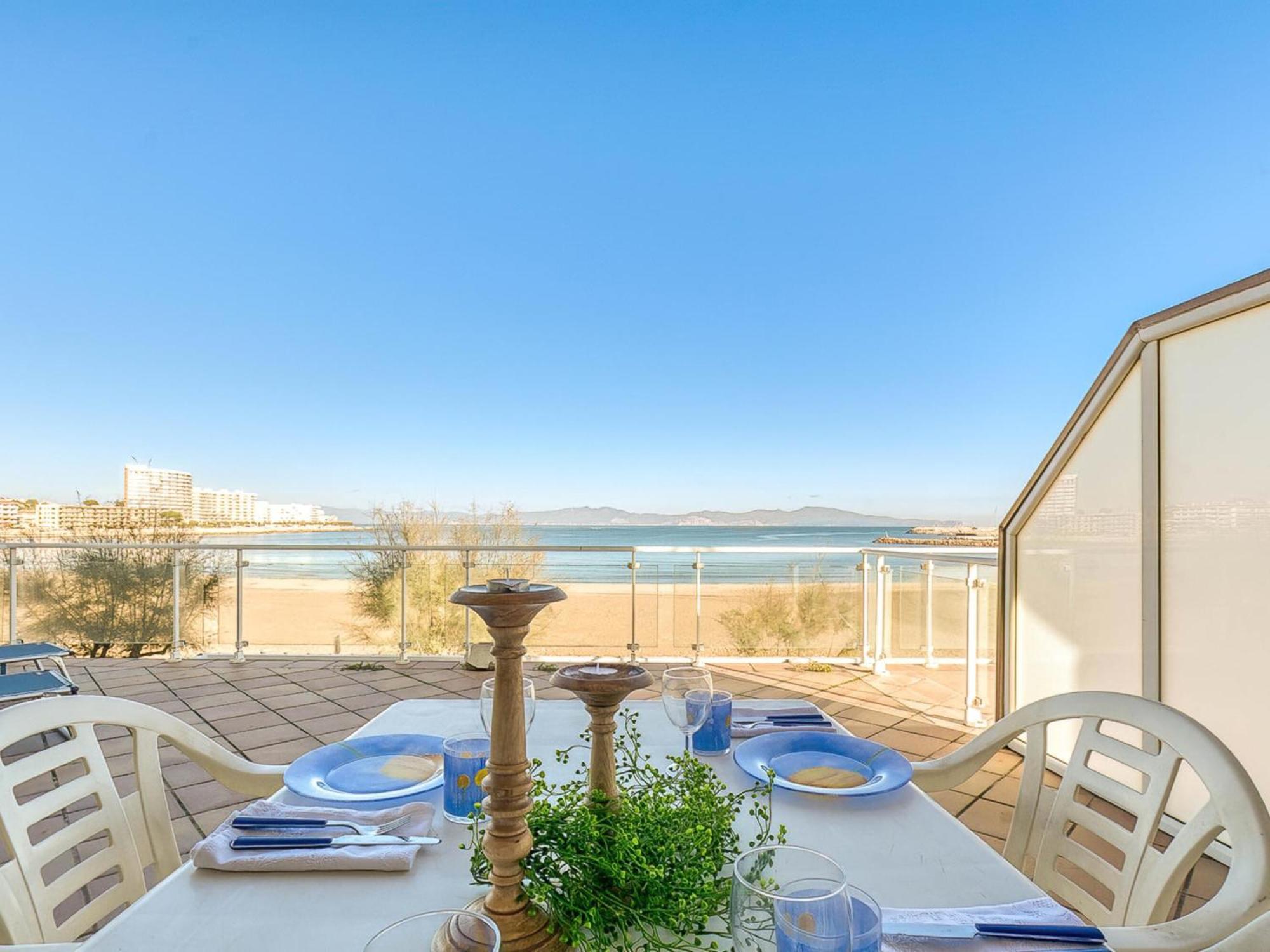 Apto. Vista Mar - Wifi, Piscina, Parking, 1ª Linea De La Playa. - Es-89-130 Torroella De Montgri Exterior photo